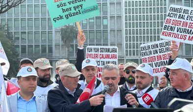 İBB Önünde Eylem Yaptılar “Hani Herşey Çok Güzel Olacaktı “